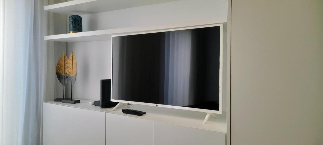 Light Brown Central Apartment アヴェイロ エクステリア 写真