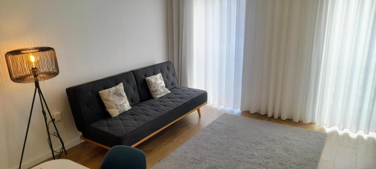 Light Brown Central Apartment アヴェイロ エクステリア 写真